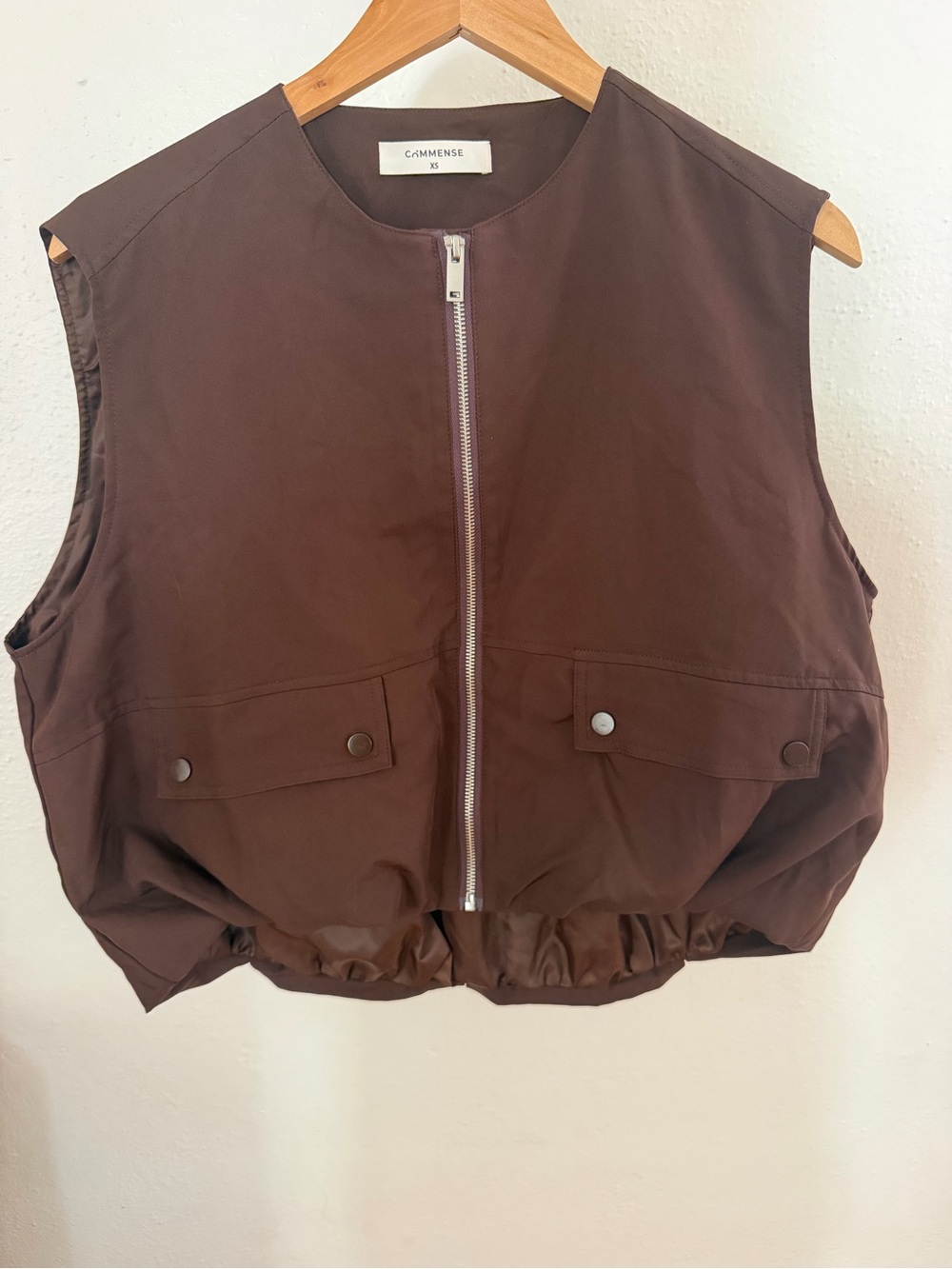 Commense Brown Bubble Hem Vest XS Zip Front Sleeveless Utility Streetwear Top.